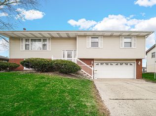 823 Harrison Pl, Dyer, IN 46311
