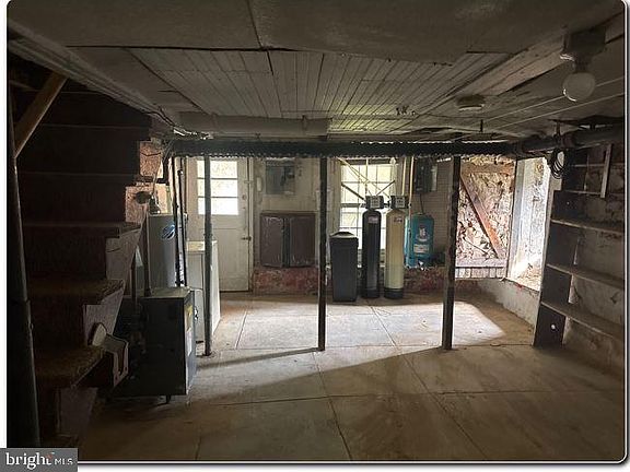 2nd image of 3017 S Pike Ave