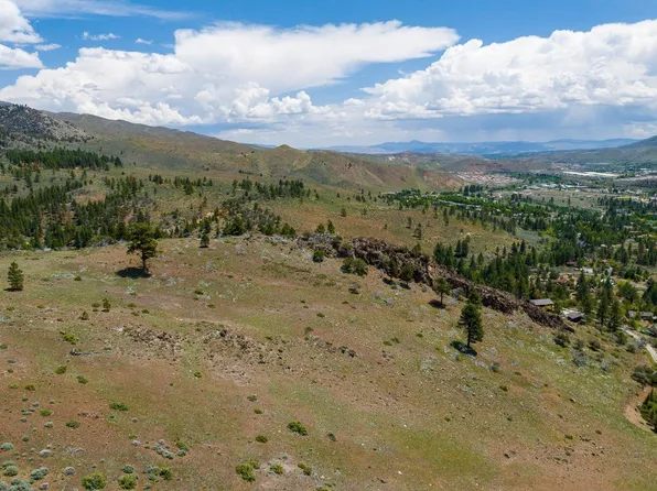 883 Pine Cone Dr, Sierraville, CA 96126