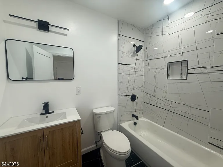 82 Grove St #2 — Photo 8