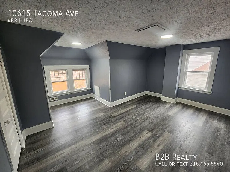 10615 Tacoma Ave — Photo 35