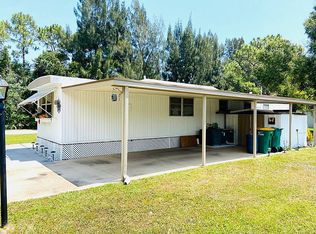 62 Phyllis Dr, Melbourne, FL 32934