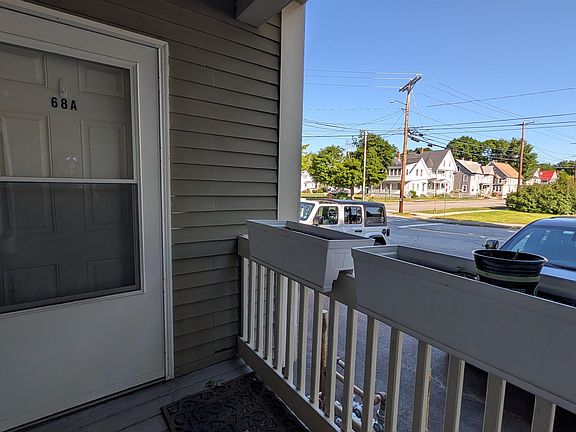 3rd image of 68 Charles St #A