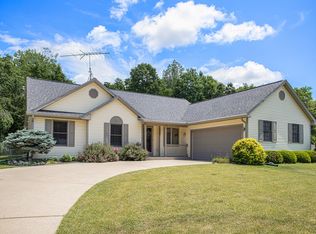 3369 Pondview Dr, Kalamazoo, MI 49009