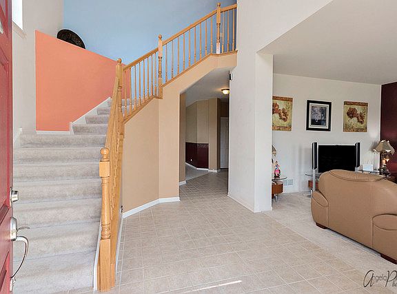3rd image of 250 W Arden Ln
