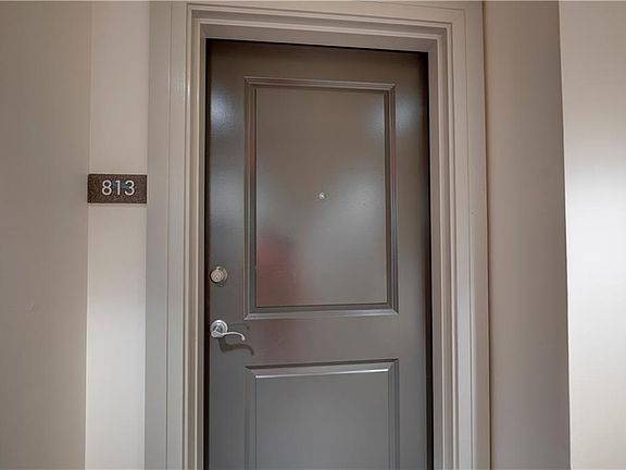 2nd image of 3040 Peachtree Rd NW Unit 813