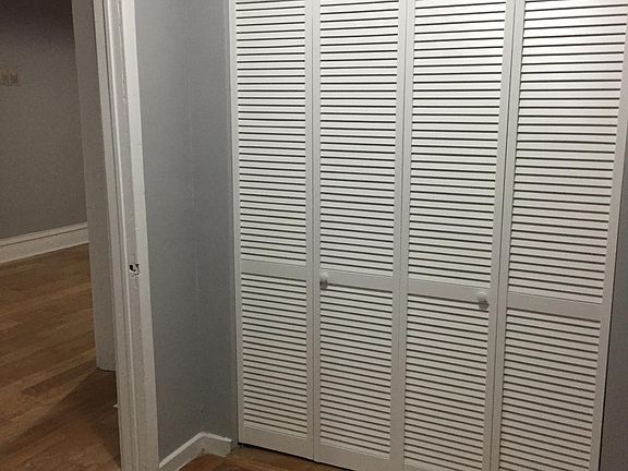 4th image of 1705 N Talman Ave Unit 2