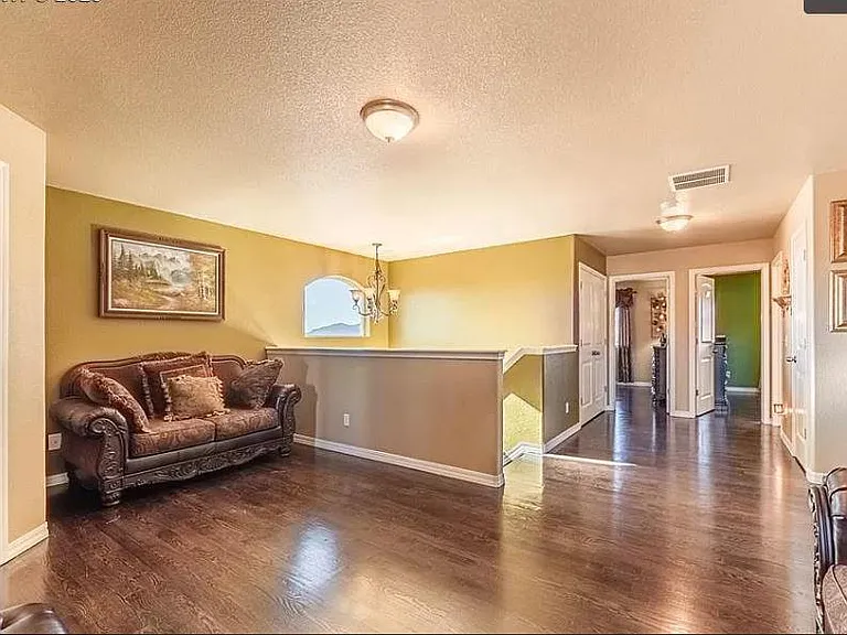 2342 Spring Blossom Dr — Photo 19