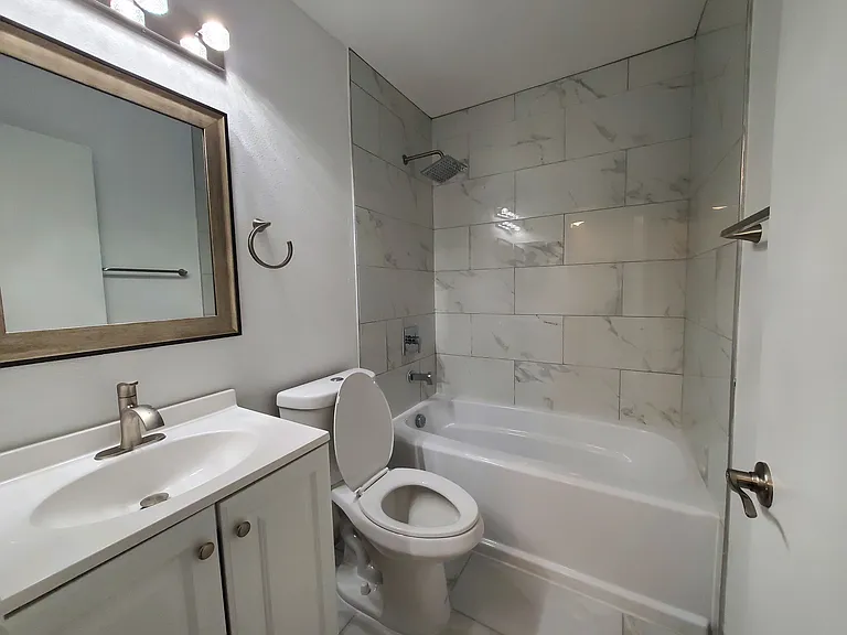 2305 N Jones Blvd — Photo 7
