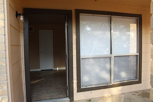 2nd image of 1008 Gunnison St APT C