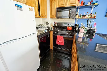 Rented by Genik Group Corp