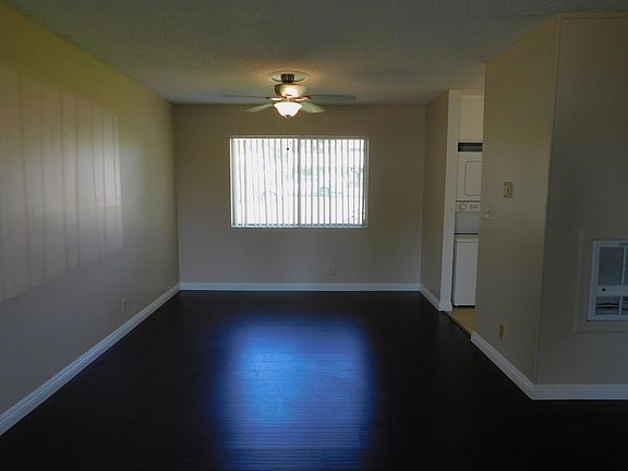 4th image of 2530 Price Dr