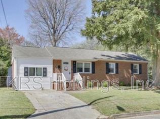 25 Burnham Pl, Newport News, VA 23606