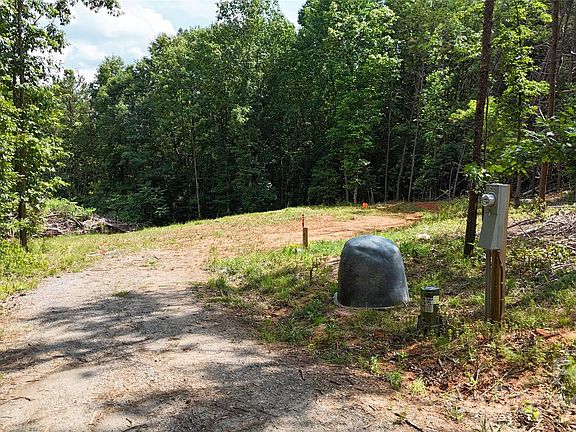 5th image of Hollis Rd