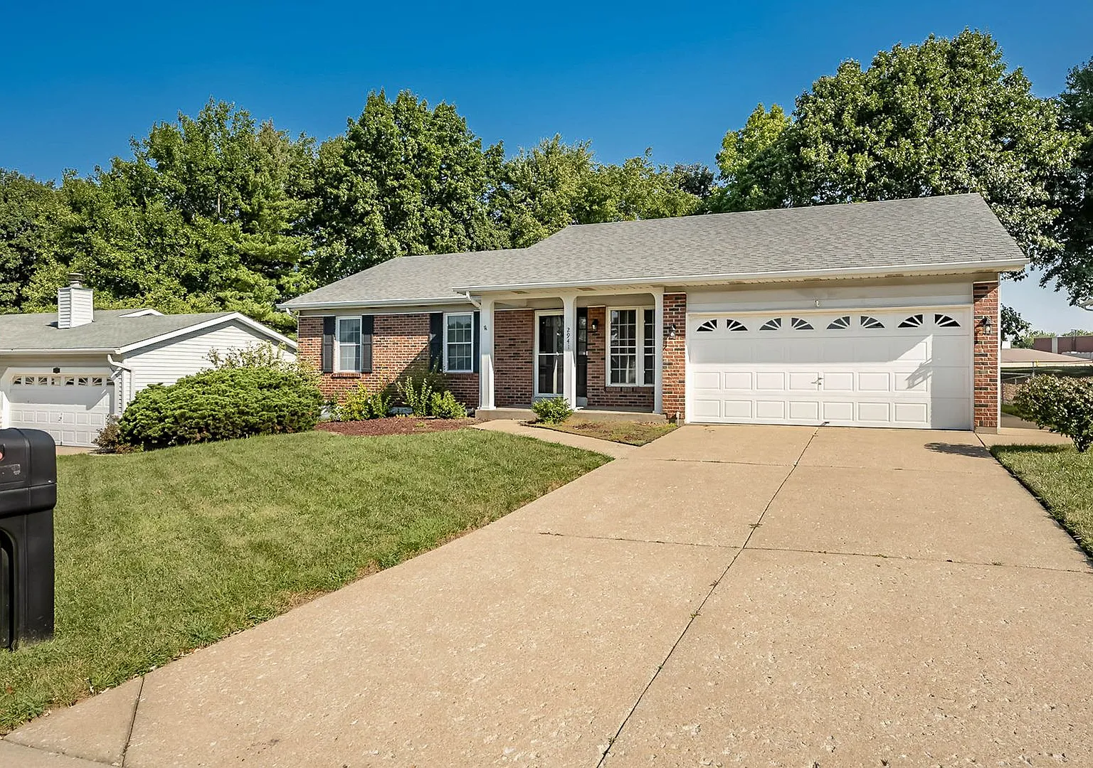 Three Bed Two Bath Updated Home — Photo 2