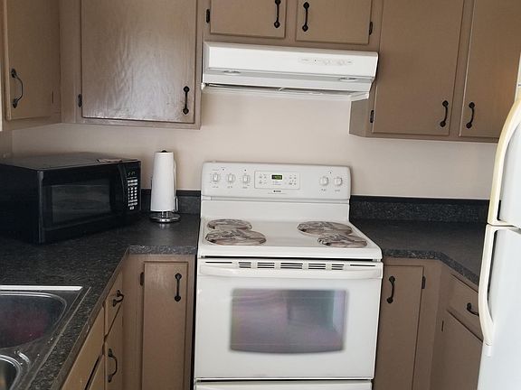 Cabinet Space in Kitchen