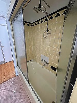 4th image of 64-07 Ellwell Cres #2