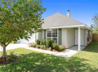 4002 Meadow Oak Ln, Ocean Springs, MS 39564
