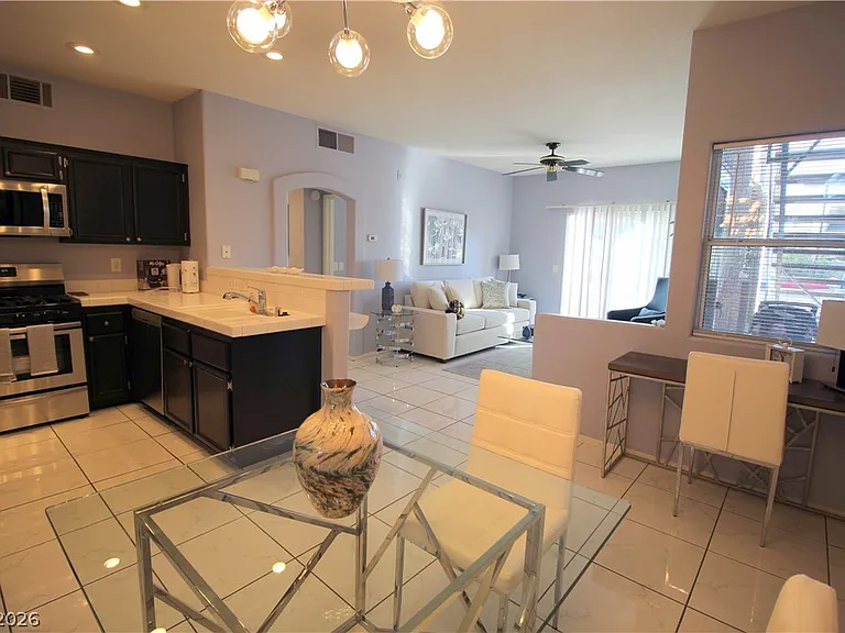 2201 Ramsgate Dr #416 — Photo 8