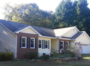 704 Michael Dr, Winder, GA