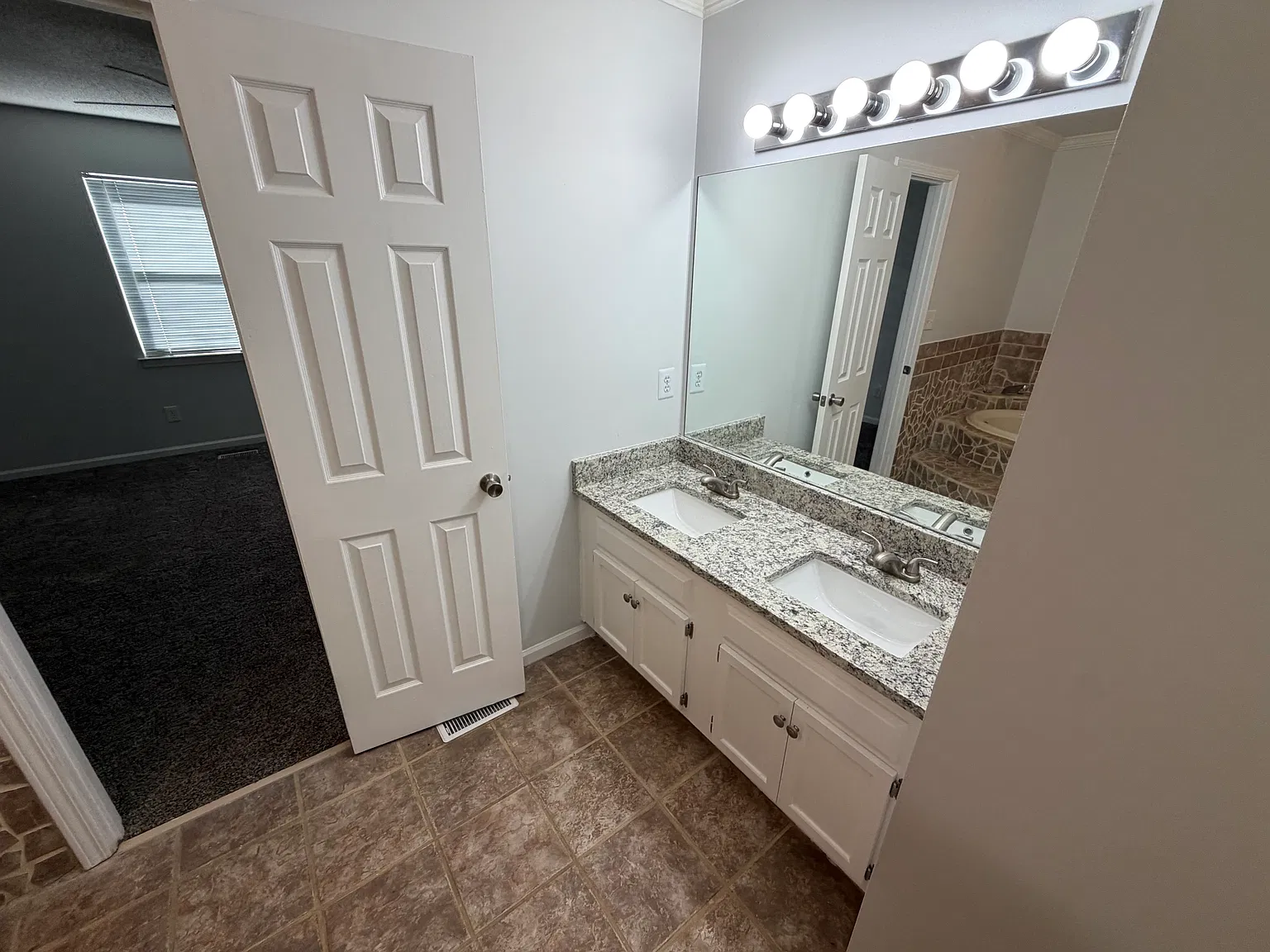 2 bed, 1.5 bath, 1514 sqft, $1,750 — Photo 1