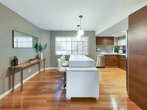 4th image of 2732 Piedmont Ave APT 2