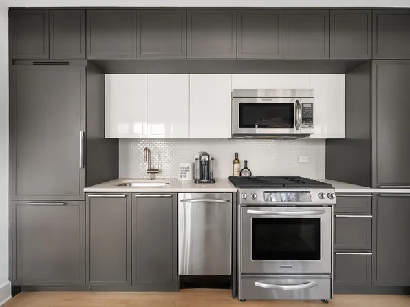 432 West 52nd Street image 4 of 8