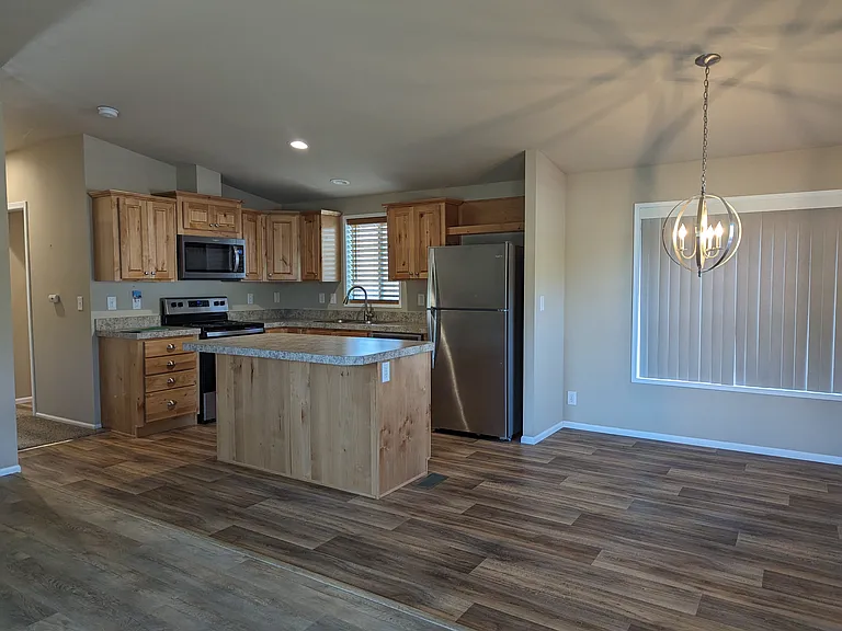 137 Frigate St NW — Photo 5