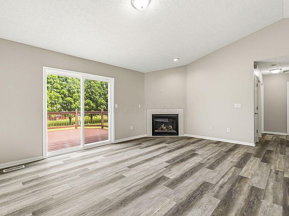 4th image of 772 Sicaras Ln