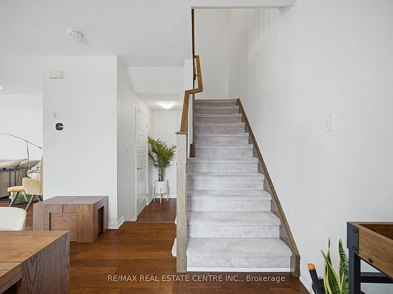 254 Septimus Hts — Photo 23