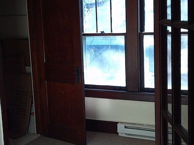 4th image of 221 S Jackson St