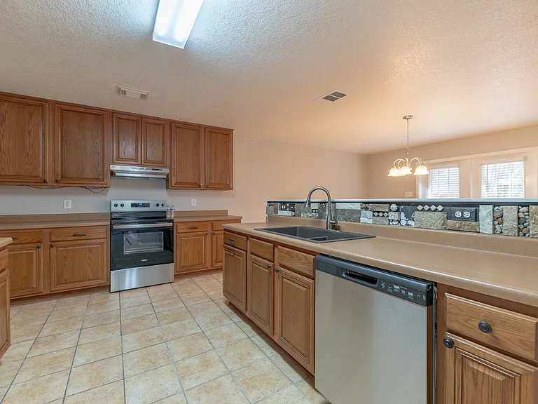 7734 Barhill Post — Photo 14