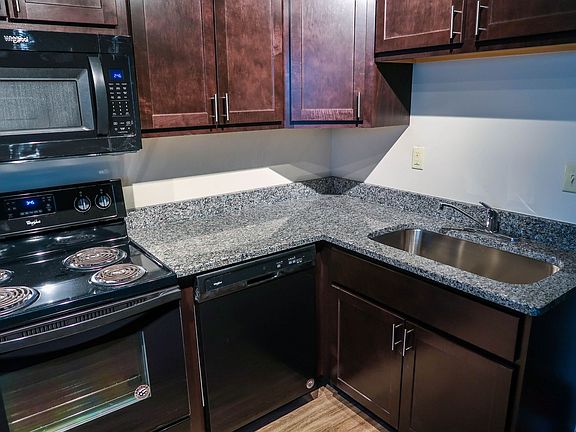 3rd image of 511 E White St #A7d509152