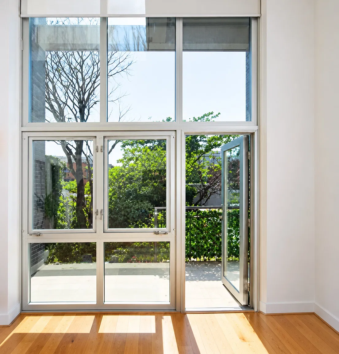 75 Kingsland Avenue — Photo 2