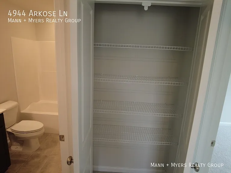 4944 Arkose Dr — Photo 30