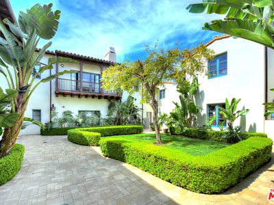 983 Silver Spur Rd, Rolling Hills Estates, CA, 90274