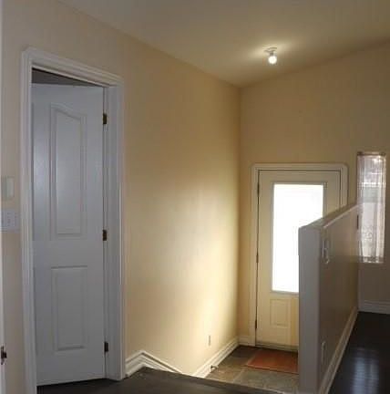 4th image of 1890 Shepherd St E