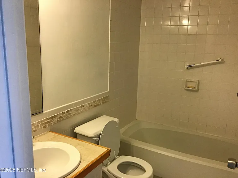 4 Tarragona Ct — Photo 9