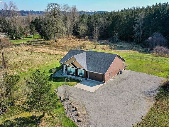2nd image of 15403 NE 170th Ave