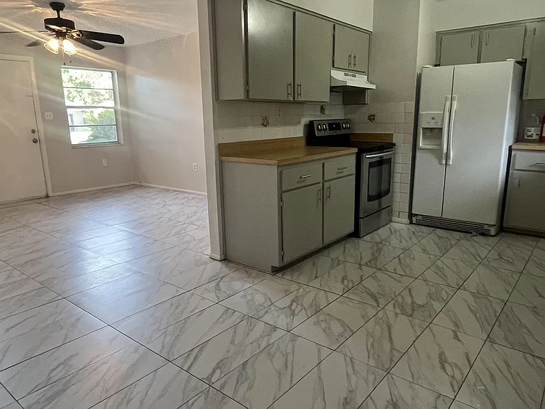 1304 Louis Ct #1 — Photo 1