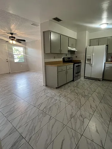 1304 Louis Ct #1 Photo 1