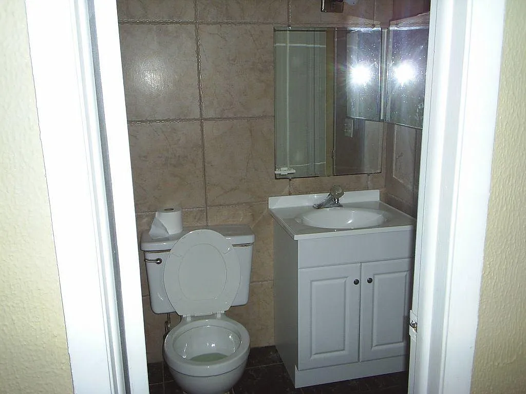 1 bed, 682 sqft, $1,200 — Photo 3