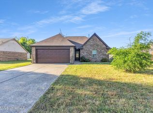 3960 Shae Pierce Dr, Southaven, MS 38671