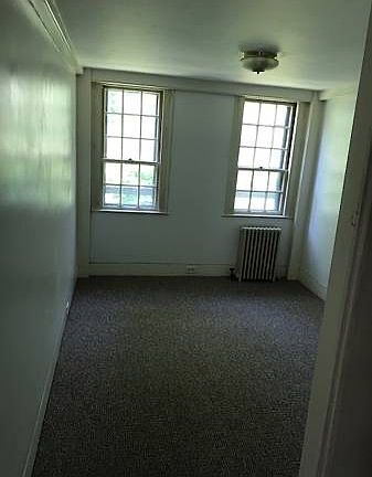 4th image of 20 Pine St APT 3