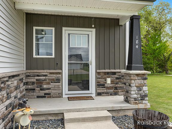 2nd image of 184 Dana Ln