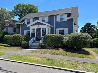41 Ocean View Rd, Swampscott, MA 01907