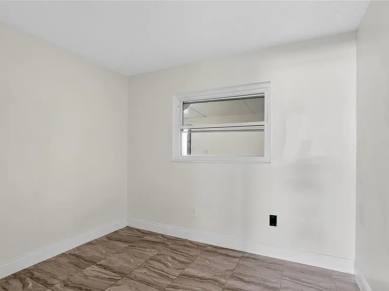 8071 Rhea Cir #B — Photo 11