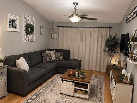 3rd image of 64 Silver Park Cir