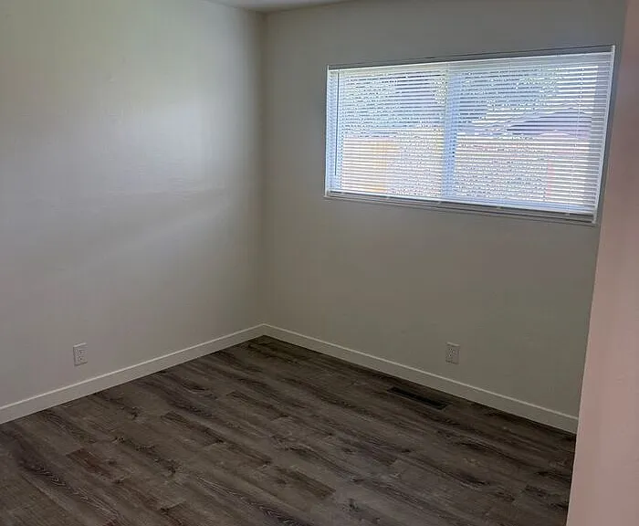 40352 Robin St — Photo 8