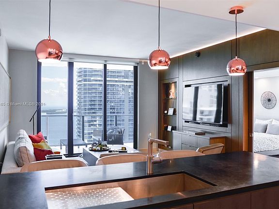 3rd image of 1010 Brickell Ave Unit 4202
